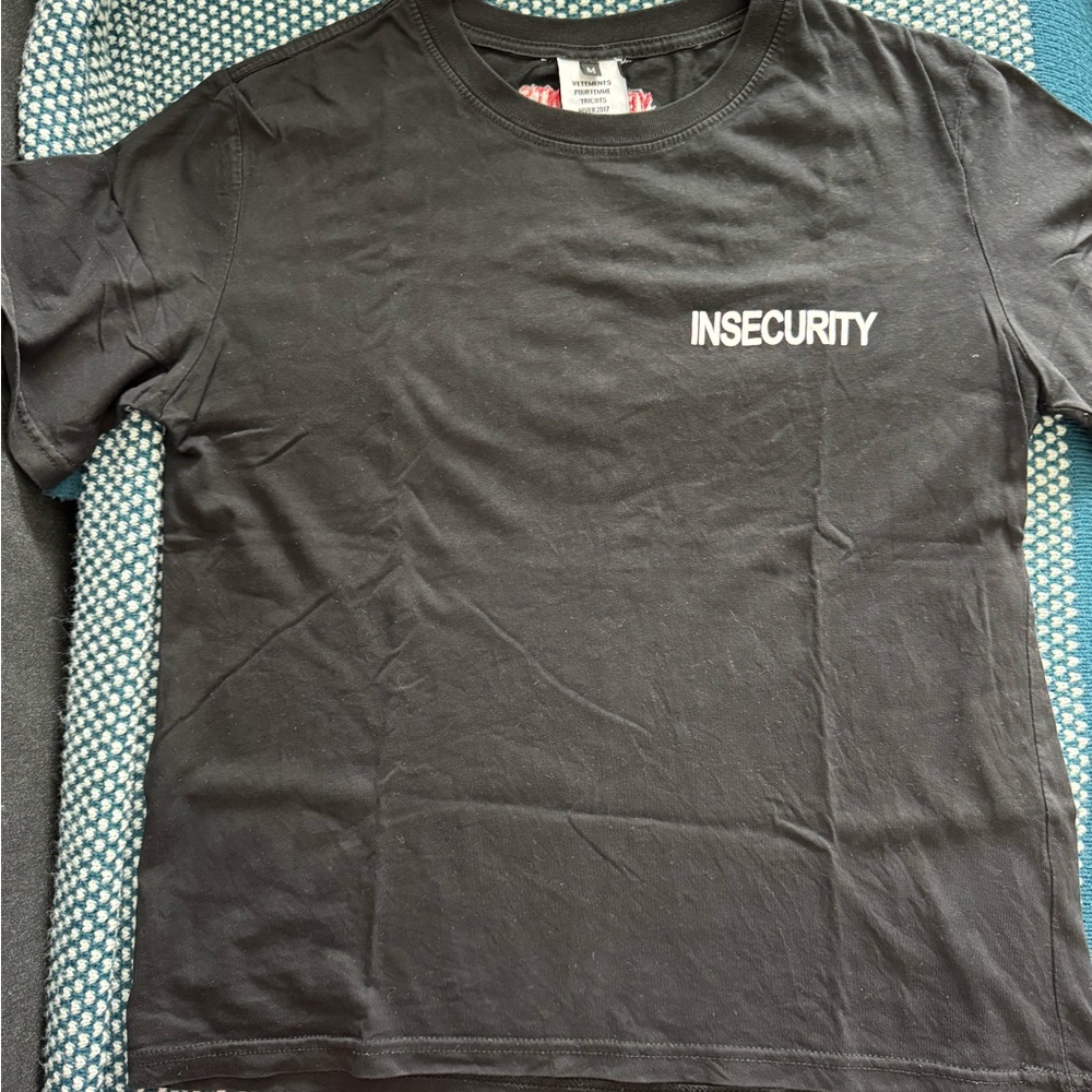 Vetements Black Short Sleeve Tee insecurity Print